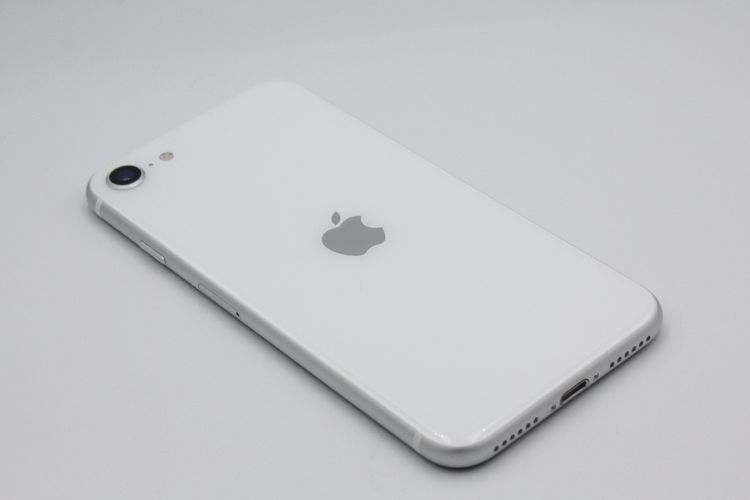 ���� �Хåƥ꡼�����ɹ�(95%) iPhoneSE ��2���� 64GB