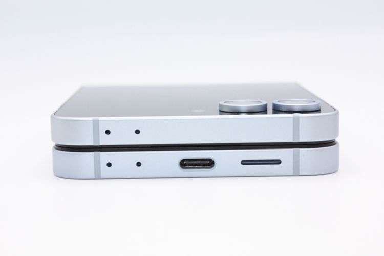 ���� Galaxy Z Flip6 SCG29 au��SIM�ե꡼�֥롼 A���