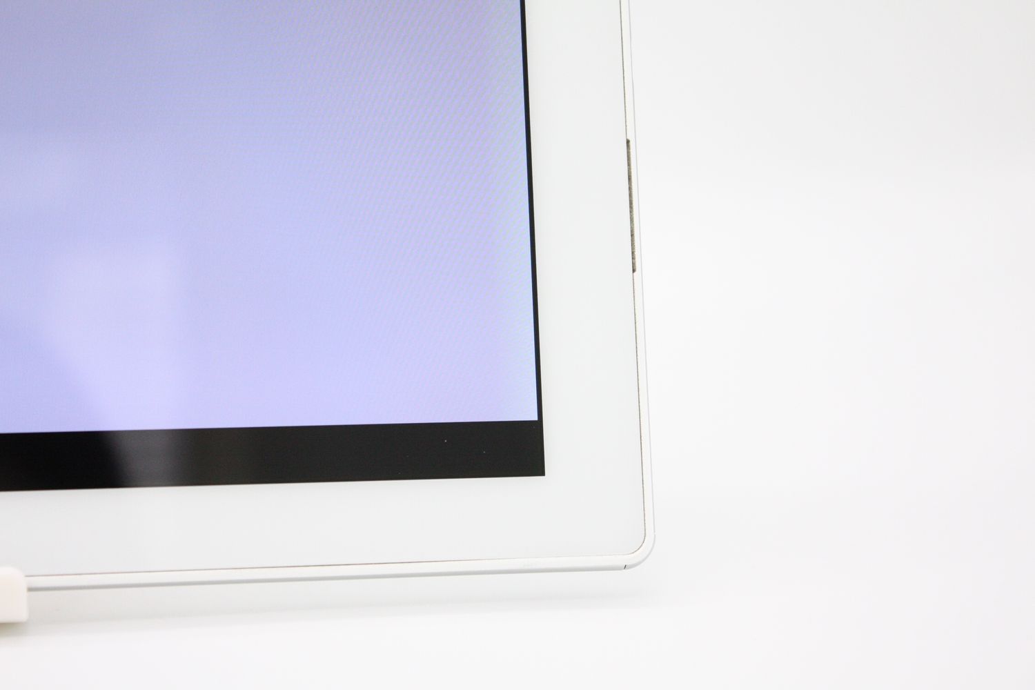 ムスビー｜訳あり特価 Xperia Z4 Tablet SOT31 ホワイト SIM