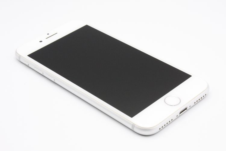 �������ò� iPhone8 64GB SIM���å�����Ѥ� ����С� B���