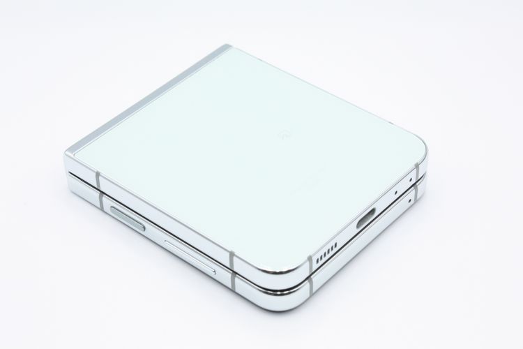 Galaxy Z Flip5 SCG23 �ߥ�� au��SIM�ե꡼ B���