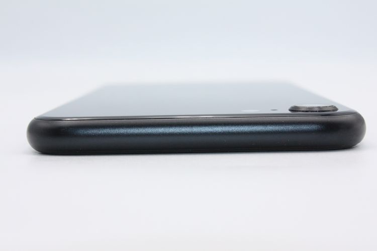 �������ò� iPhoneSE ��3���� 64GB SIM�ե꡼ �ߥåɥʥ��� B���