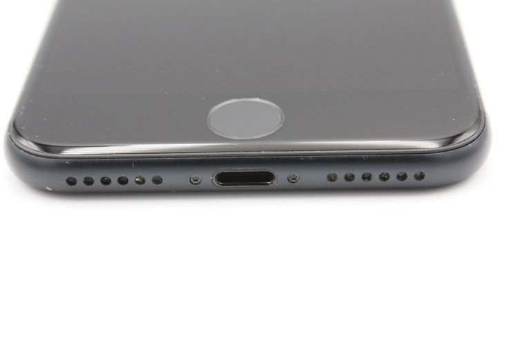 �Хåƥ꡼�����ɹ�(90%) iPhone SE ��3���� 64GB