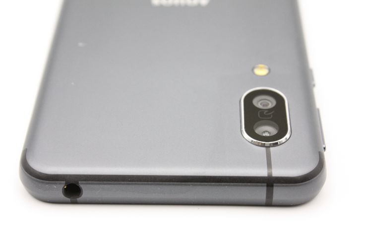 AQUOS sense3 SHV45 Black SIM���å�����Ѥ� B���