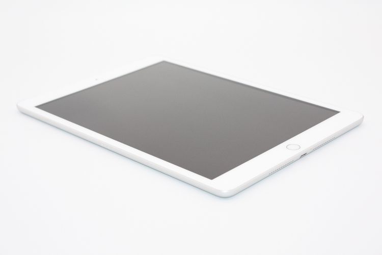 iPad ��7���� Wi-Fi+Cellular 32GB SIM�ե꡼ ����С� B���