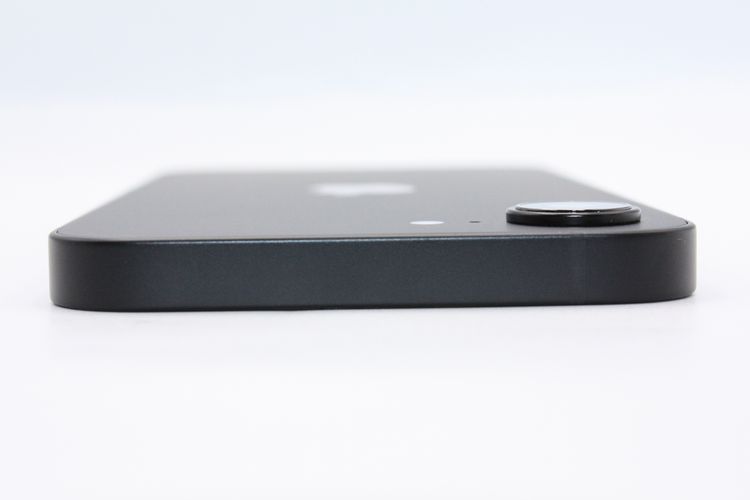 ���� �Хåƥ꡼�����ɹ�(100%) iPhone16e 128GB �֥�å� A���