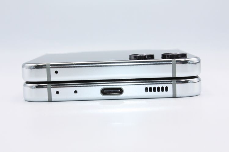 Galaxy Z Flip5 SCG23 ߥ auSIMե꡼ B