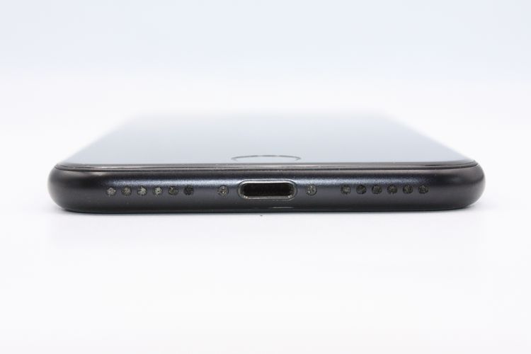 iPhoneSE ��2���� 64GB �֥�å� SIM���å�����Ѥ� B���