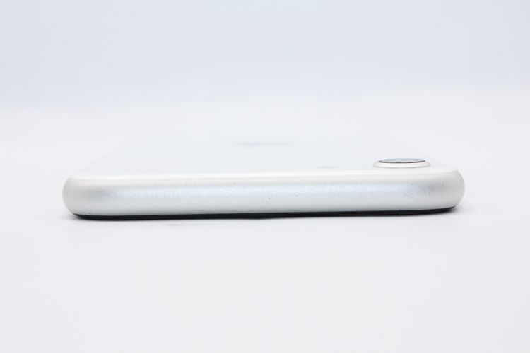 iPhoneSE ��2���� 64GB �ۥ磻�� SIM�ե꡼ B���