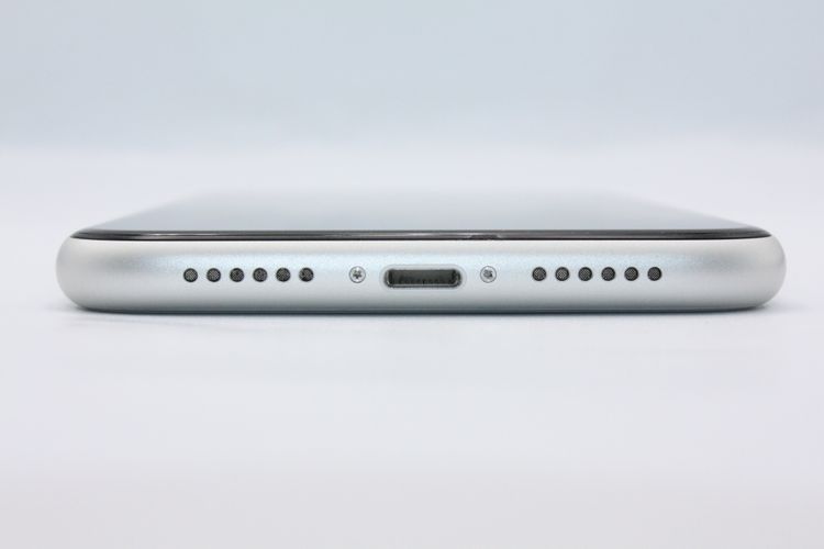 �������ò� iPhoneXR 64GB SIM���å�����Ѥ� �ۥ磻�� B���