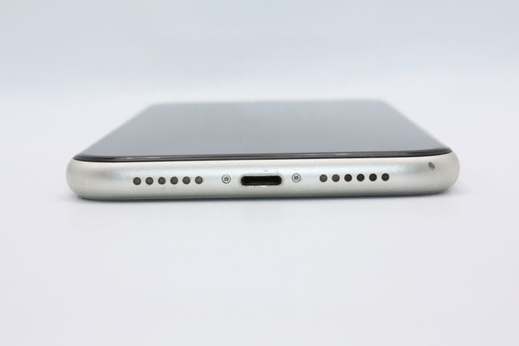 �������ò� iPhone11 64GB SIM���å�����Ѥ� �ۥ磻�� B���