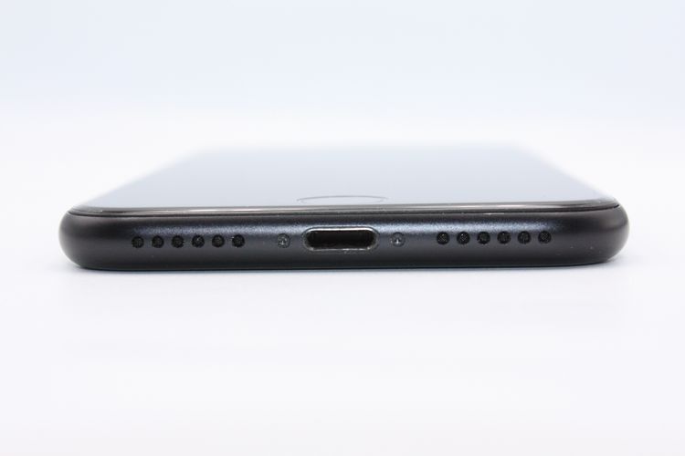 iPhoneSE ��2���� 64GB �֥�å� SIM���å�����Ѥ� B���