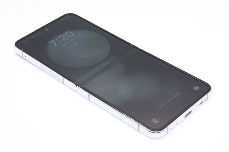 �������ò� Galaxy Z Flip5 SCG23 �ߥ�� au��SIM�ե꡼ B���