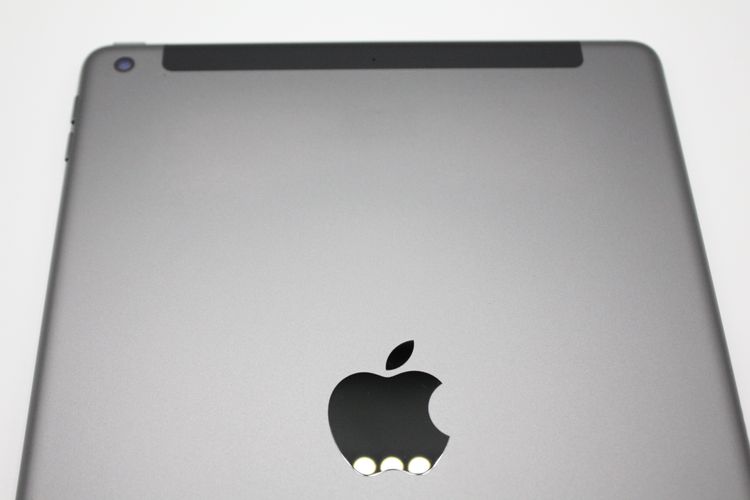 iPad ��9���� 64GB Wi-Fi + Cellular��ǥ� ���ڡ������쥤 B���