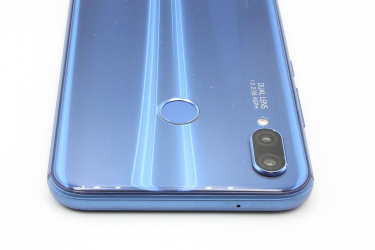�������ò� HUAWEI P20 lite HWV32 ���饤��֥롼 SIM���å�����Ѥ�