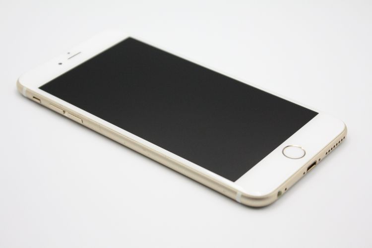 �������ò� iPhone6sPlus 16GB ������� SIM���å�����Ѥ� B���