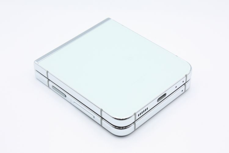 �������ò� Galaxy Z Flip5 SCG23 �ߥ�� au��SIM�ե꡼ B���