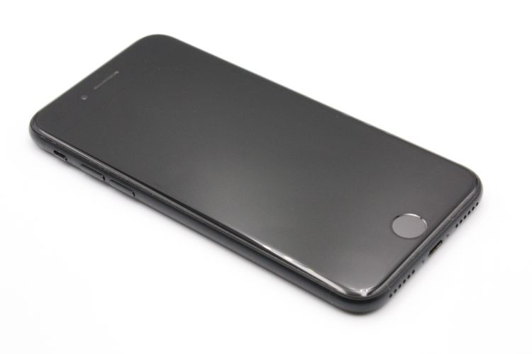 iPhoneSE ��3���� 64GB SIM�ե꡼ �ߥåɥʥ��� B���