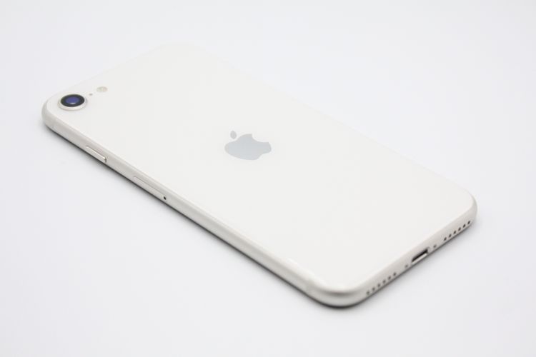 ���� �Хåƥ꡼�����ɹ�(99%) iPhoneSE ��3���� 64GB �������饤�� A���