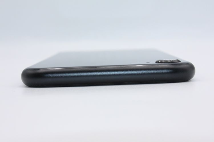 iPhoneSE ��3���� 64GB SIM�ե꡼ �ߥåɥʥ��� B���