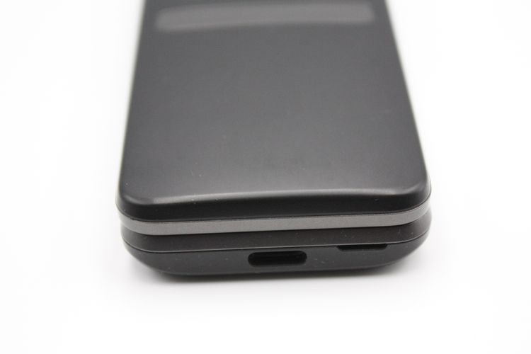 ���� GRATINA KYF39 �֥�å� SIM���å�����Ѥ� A���