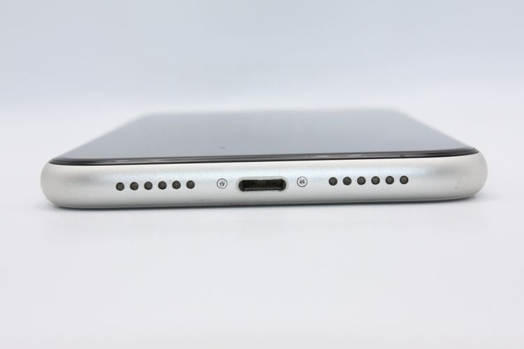 �������ò� iPhone11 64GB SIM���å�����Ѥ� �ۥ磻�� C���