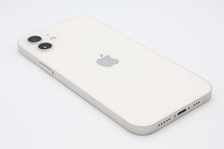 iPhone12 64GB �ۥ磻�� SIM���å�����Ѥ� B���