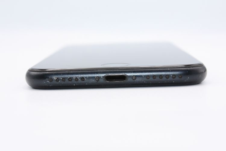 iPhoneSE ��3���� 64GB SIM�ե꡼ �ߥåɥʥ��� C���