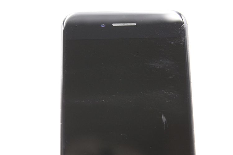 iPhoneSE ��3���� 64GB SIM�ե꡼ �������饤�� C���