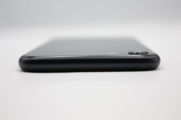 iPhoneSE ��3���� 64GB SIM�ե꡼ �ߥåɥʥ��� B���