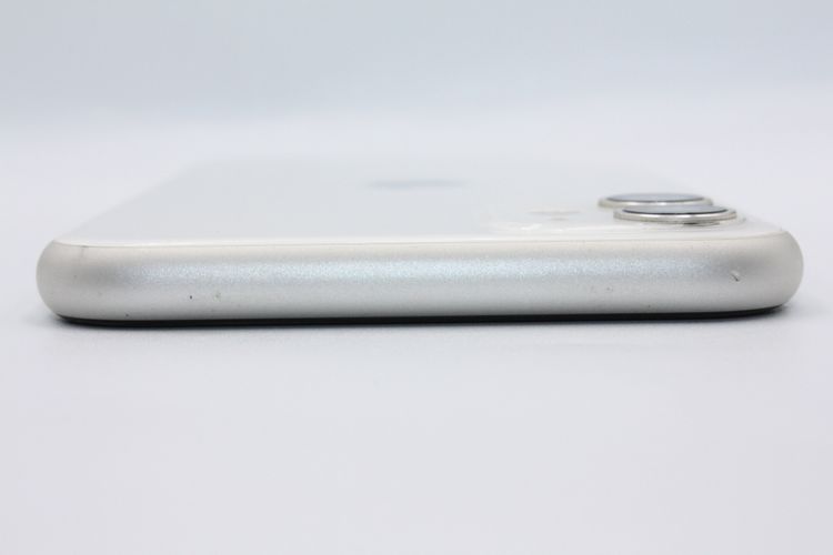 �������ò� iPhone11 64GB SIM���å�����Ѥ� �ۥ磻�� B���