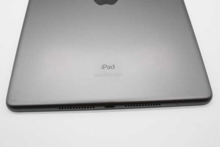 iPad ��9���� 64GB Wi-Fi + Cellular��ǥ� ���ڡ������쥤 B���