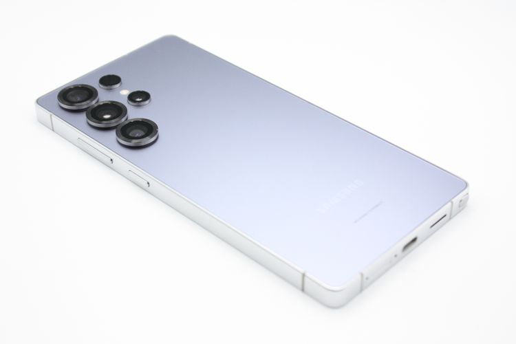 ���� ��°�ʴ��� Galaxy S25 Ultra SCG32 256GB A���
