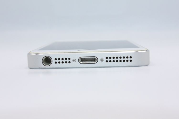 �������ò� iPhone5s 16GB au ����С� B���