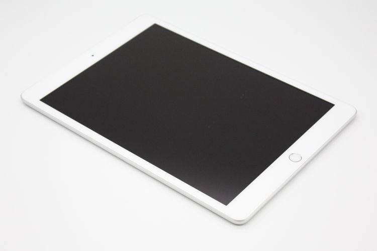 �������ò� iPad ��8���� 128GB Wi-Fi+Cellular��ǥ� ����С� C���