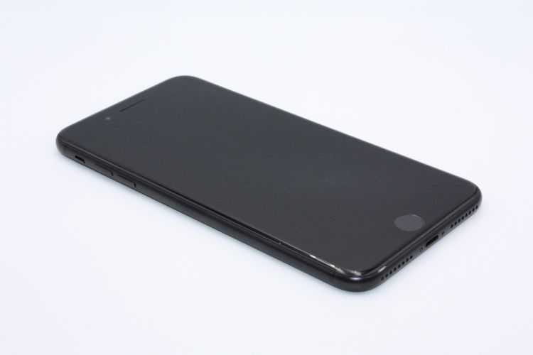 �������ò� iPhone7Plus 32GB SIM���å�����Ѥ� �֥�å� C���