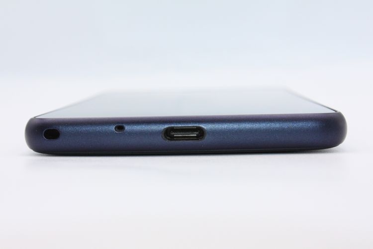 �������ò� Qua phone QZ KYV44 ����ǥ��� SIM���å�����Ѥ� J���