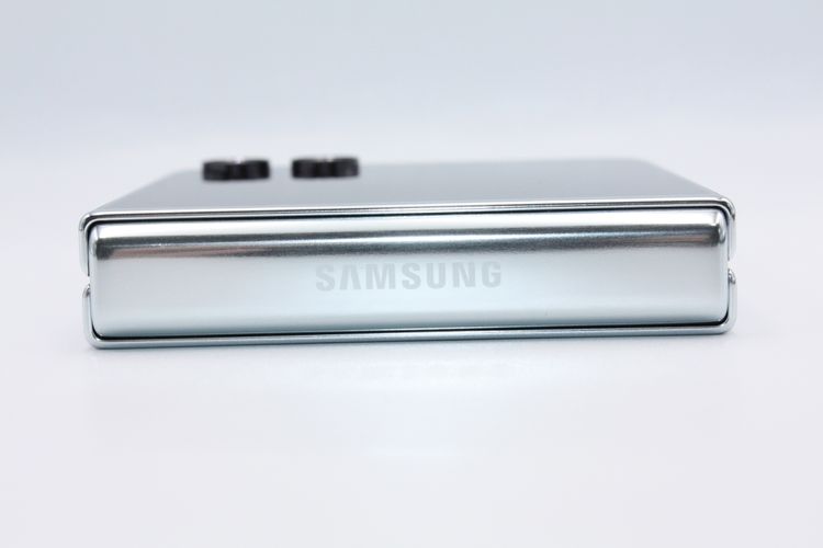 �������ò� Galaxy Z Flip5 SCG23 �ߥ�� au��SIM�ե꡼ B���