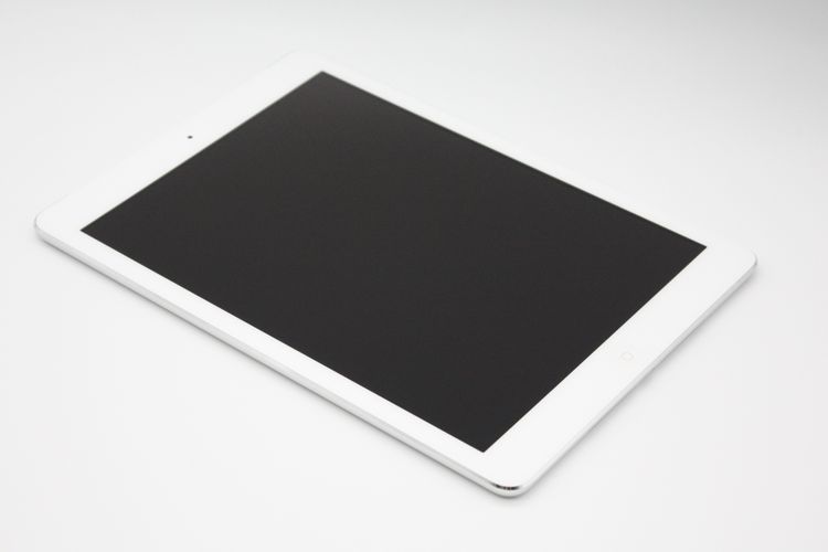 �������ò� iPad Air ��1���� Wi-Fi + Cellular��ǥ� 16GB B���