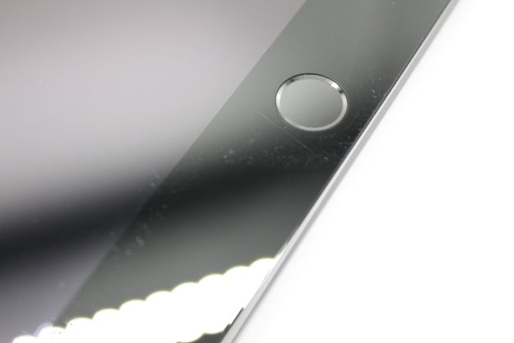 iPad ��9���� 64GB Wi-Fi + Cellular��ǥ� ���ڡ������쥤 B���