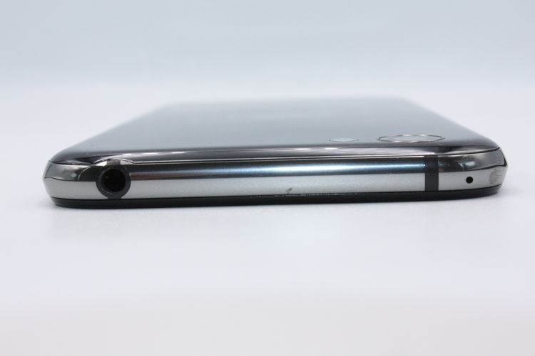 AQUOS R SHV39 �ޡ�����꡼�֥�å� C���