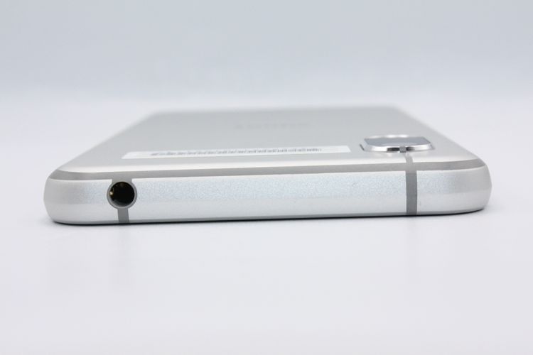 AQUOS sense3 basic SHV48 SIM���å�����Ѥ� ����С� B���