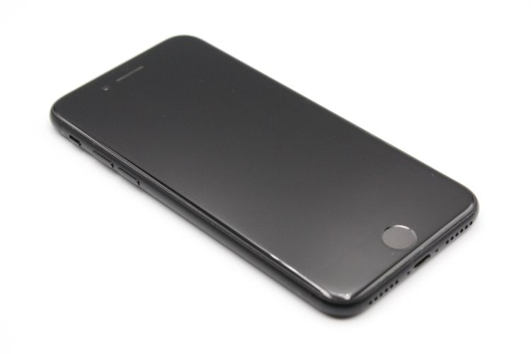 �������ò� iPhoneSE ��2���� 64GB �֥�å� SIM���å�����Ѥ� B���