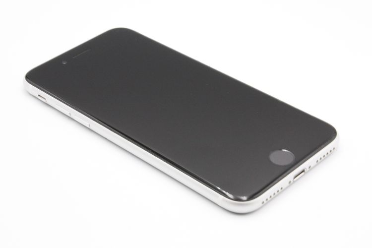 �������ò� iPhoneSE ��2���� 64GB �ۥ磻�� SIM���å�����Ѥ� B���