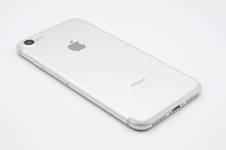 iPhone7 32GB SIM���å�����Ѥ� ����С� B���