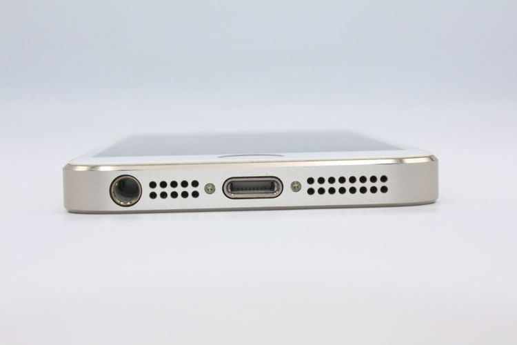 �������ò� iPhone5s 16GB au ������� B���