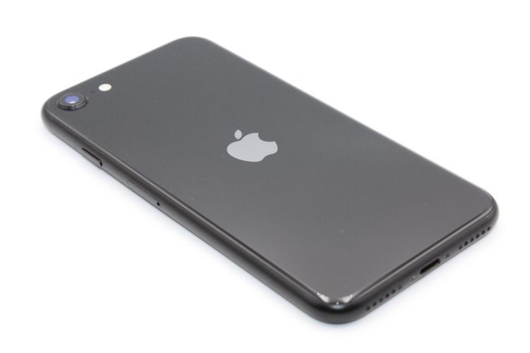 �������ò� ���� iPhoneSE ��2���� 64GB �֥�å� SIM���å�����Ѥ�