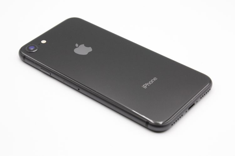 ���� iPhone8 64GB SIM���å�����Ѥ� ���ڡ������쥤 A���