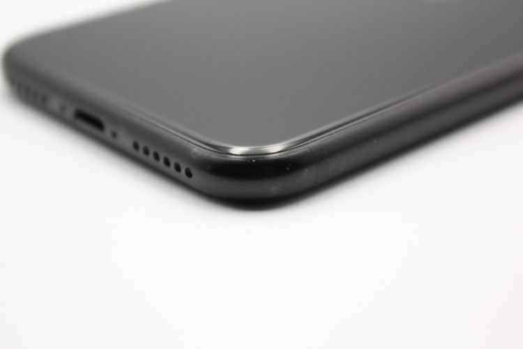 �������ò� iPhoneSE ��2���� 64GB �֥�å� SIM���å�����Ѥ�