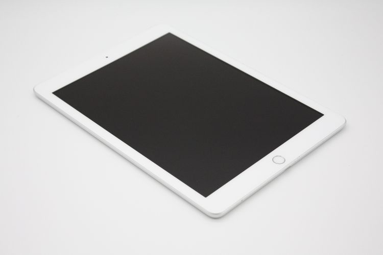 �ò� iPad ��6���� 32GB Wi-Fi+Cellular��ǥ� Silver B���